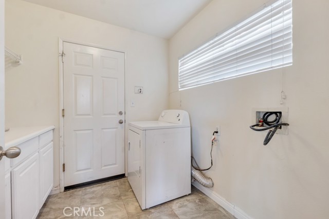 Detail Gallery Image 32 of 47 For 7635 N Twining Way, Canoga Park,  CA 91304 - 3 Beds | 2/1 Baths