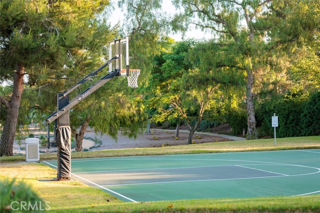 1045 Inverlochy Drive, Fallbrook CA: https://media.crmls.org/medias/f7d9e4dd-7b24-4cc9-a5aa-8dc00f41cc26.jpg