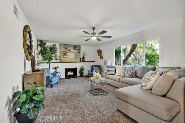 Detail Gallery Image 11 of 52 For 10460 Teal Circle, Fountain Valley,  CA 92708 - 4 Beds | 2/1 Baths