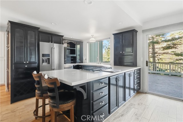 Detail Gallery Image 12 of 72 For 174 Golf Course Rd, Lake Arrowhead,  CA 92352 - 4 Beds | 3/1 Baths