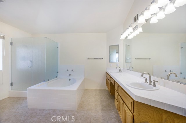 Detail Gallery Image 15 of 17 For 26711 Laurel Crest Dr, Laguna Hills,  CA 92653 - 4 Beds | 3 Baths