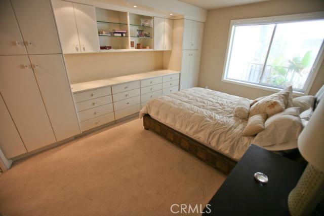 565 Esplanade, Redondo Beach, California 90277, 1 Bedroom Bedrooms, ,1 BathroomBathrooms,Residential,Sold,Esplanade,SB14046853