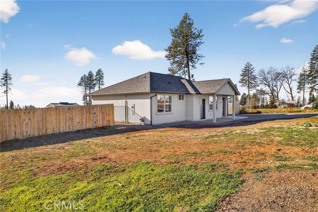 836 Regnier Lane, Paradise CA: https://media.crmls.org/medias/f7dcd650-29da-492a-8e87-5f143c8b47c0.jpg