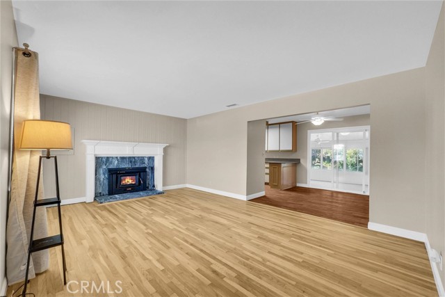 Detail Gallery Image 3 of 18 For 13711 Chestnut St, Westminster,  CA 92683 - 3 Beds | 2 Baths