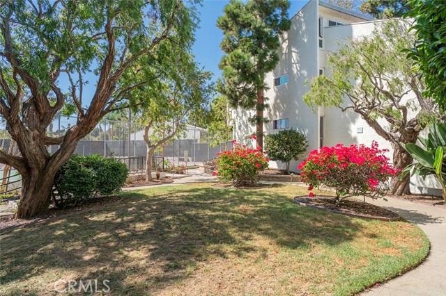 605 Prospect Avenue, Redondo Beach, California 90277, 1 Bedroom Bedrooms, ,1 BathroomBathrooms,Residential,Sold,Prospect,PV22202774