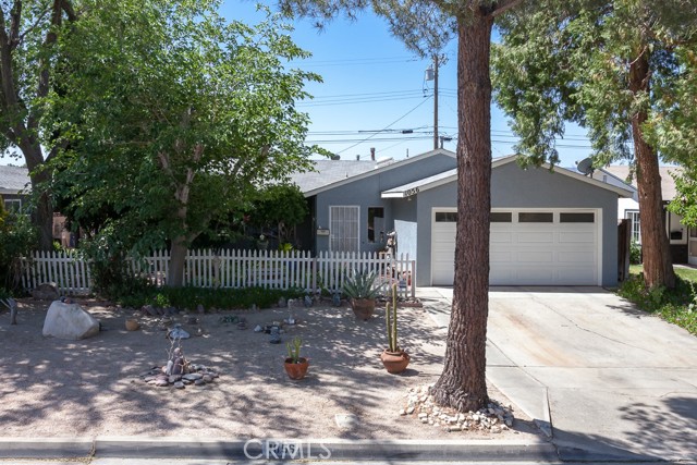 1056 W Avenue J10, Lancaster, CA 93534