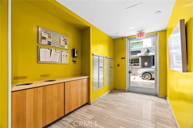 Detail Gallery Image 38 of 49 For 3119 via Dolce #107,  Marina Del Rey,  CA 90292 - 3 Beds | 2 Baths