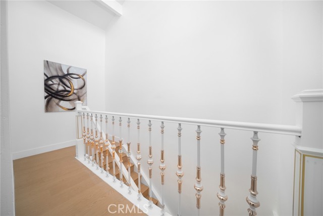 Detail Gallery Image 13 of 27 For 102 Intrepid, Newport Beach,  CA 92663 - 4 Beds | 3 Baths