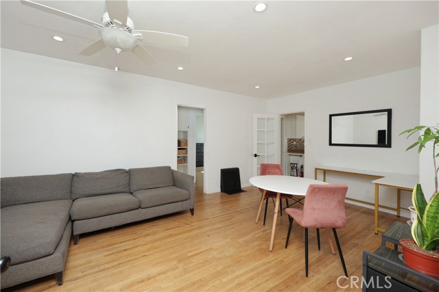 Detail Gallery Image 16 of 50 For 1238 N Kenwood, Burbank,  CA 91505 - – Beds | – Baths