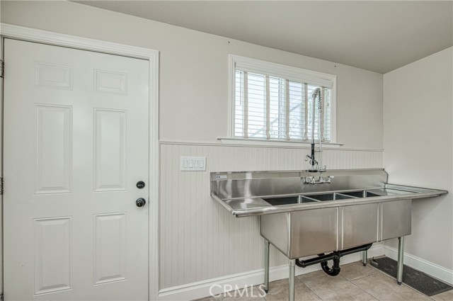 Detail Gallery Image 27 of 48 For 1927 Young St, Selma,  CA 93662 - 6 Beds | 5/1 Baths