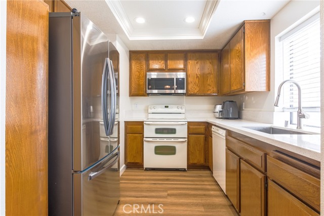 Detail Gallery Image 23 of 42 For 13526 La Jolla Cir #207-D,  La Mirada,  CA 90638 - 2 Beds | 2 Baths