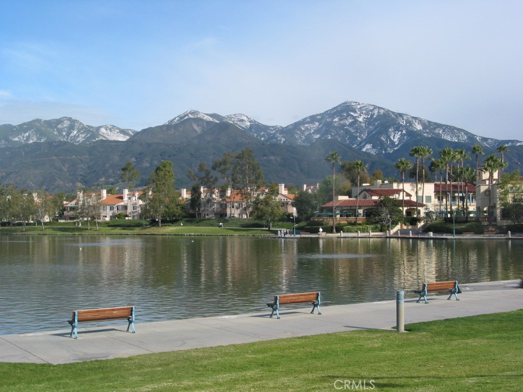 MLS #OC25266637 image #33