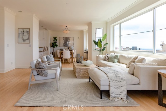 216 1st Street, Manhattan Beach, California 90266, 3 Bedrooms Bedrooms, ,4 BathroomsBathrooms,Residential,Sold,1st,SB21166941