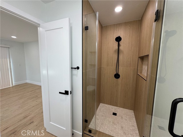 Detail Gallery Image 7 of 9 For 1873 W Broadway, Anaheim,  CA 92804 - 3 Beds | 3 Baths