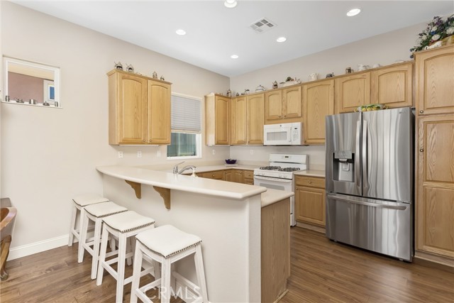 Detail Gallery Image 10 of 33 For 2315 Wailea Beach, Banning,  CA 92220 - 2 Beds | 2 Baths