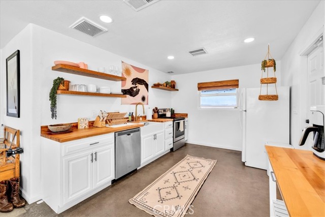 Detail Gallery Image 18 of 68 For 59700 Napa Rd, Landers,  CA 92285 - 2 Beds | 2 Baths