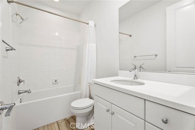 Detail Gallery Image 35 of 39 For 27606 Skylark Ln, Saugus,  CA 91350 - 5 Beds | 5/1 Baths