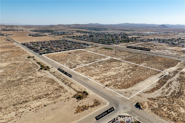 0 25th W Street, Rosamond CA: https://media.crmls.org/medias/f7e399a6-4c89-460d-8014-1d443705e7af.jpg