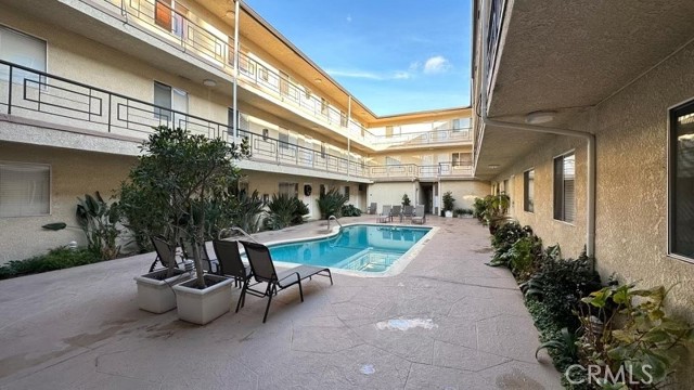 Detail Gallery Image 23 of 24 For 4358 Mammoth Ave #2,  Sherman Oaks,  CA 91423 - 2 Beds | 2 Baths