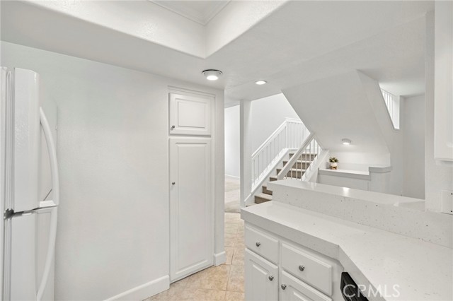 Detail Gallery Image 5 of 22 For 407 San Nicholas Ct, Laguna Beach,  CA 92651 - 2 Beds | 2/1 Baths