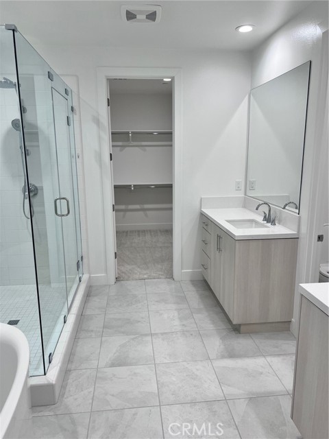 200 Orange Grove, Lake Forest CA: https://media.crmls.org/medias/f7e51c5f-e1c7-4855-9675-fa73681f1721.jpg