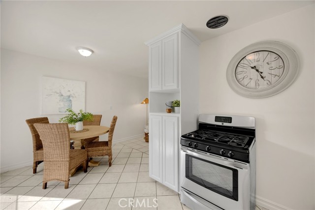 Image 14 of 34 For 10542 Rose Street