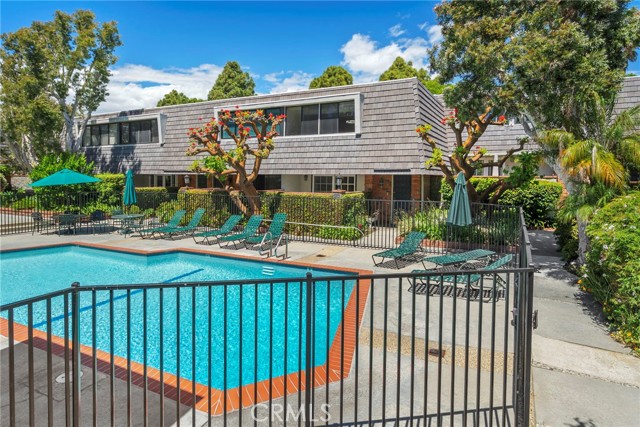 Image 30 of 34 For 4738 La Villa Marina  H