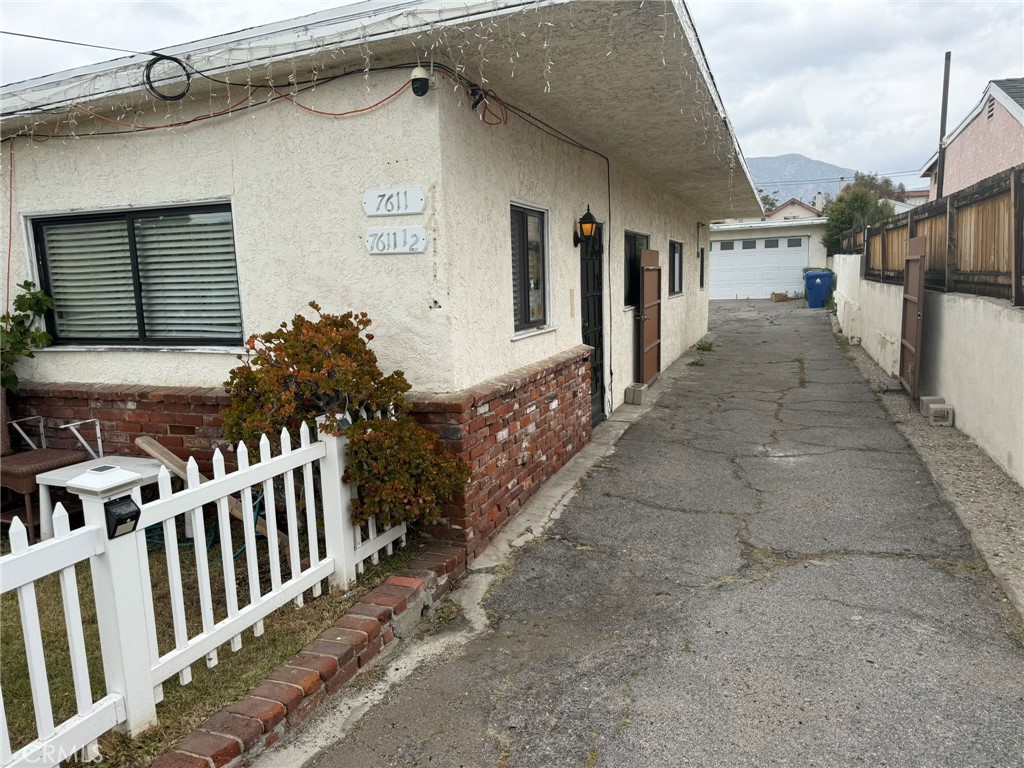7611 Wyngate