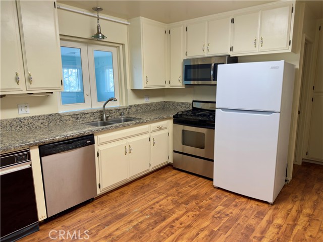 26500 Amador Lane, Lake Arrowhead CA: https://media.crmls.org/medias/f7e7504a-24b4-4c6e-a4c0-f274e9dd5b45.jpg