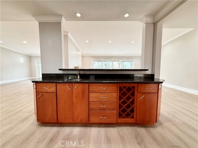 Detail Gallery Image 21 of 73 For 24204 Calvert, Woodland Hills,  CA 91367 - 6 Beds | 3 Baths