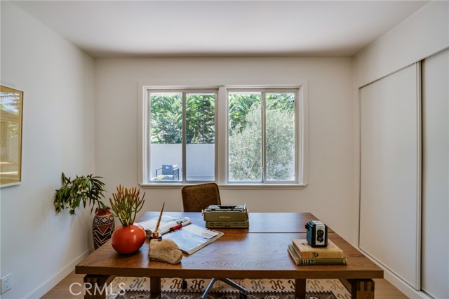 1393 Navarro Avenue, Pasadena CA: https://media.crmls.org/medias/f7e92cdb-c28c-4865-911e-bee644dd8102.jpg