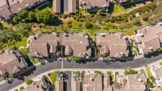 1055 S Sundance Drive, Anaheim Hills CA: https://media.crmls.org/medias/f7e93779-f006-4f44-b462-07868bda67b2.jpg
