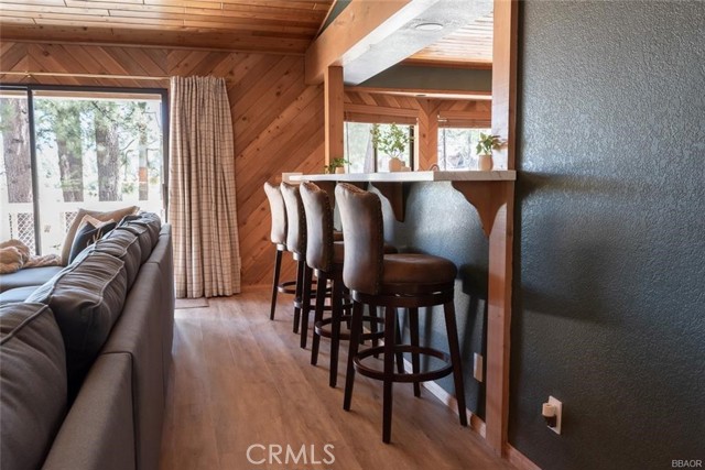 Detail Gallery Image 14 of 45 For 661 Cienega Rd, Big Bear Lake,  CA 92315 - 5 Beds | 3/1 Baths