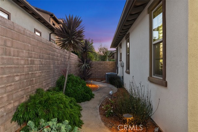 74 Cerrero Court, Rancho Mission Viejo CA: https://media.crmls.org/medias/f7e981d2-10ee-4546-a628-bbfdd87c5cf7.jpg