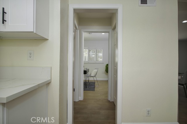 Detail Gallery Image 10 of 22 For 1891 Moore St, Simi Valley,  CA 93065 - 4 Beds | 2/1 Baths