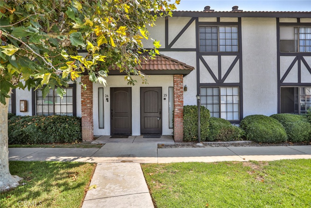 1013 W Linden Street #25