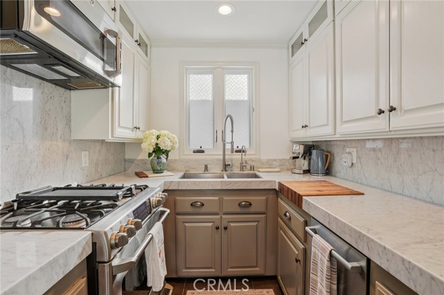 Detail Gallery Image 15 of 41 For 1728 Goodman Ave, Redondo Beach,  CA 90278 - 1 Beds | 1 Baths