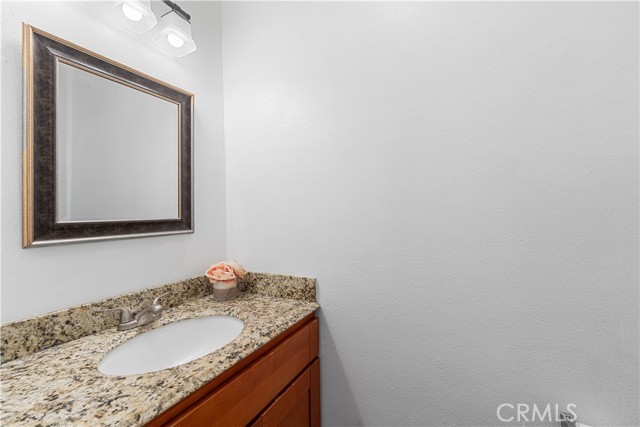 Detail Gallery Image 16 of 33 For 412 N Cerritos Ave, Azusa,  CA 91702 - 3 Beds | 2/1 Baths