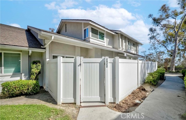 Detail Gallery Image 2 of 50 For 2422 Coventry Cir #47,  Fullerton,  CA 92833 - 3 Beds | 1/1 Baths