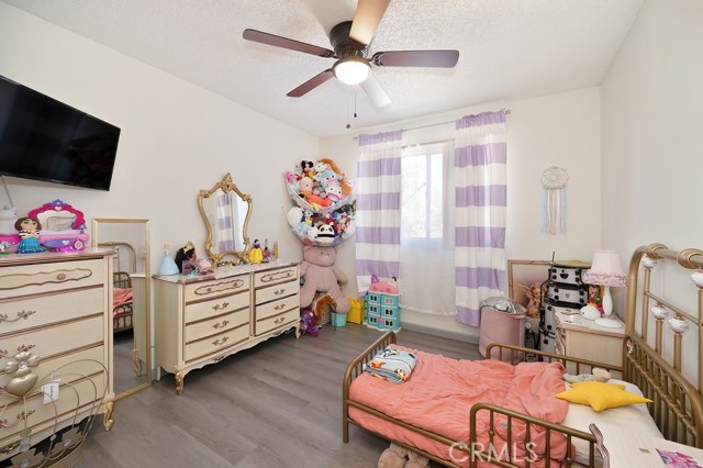 1107 B Street, Brawley CA: https://media.crmls.org/medias/f7ebfc00-1e4b-4700-8ede-f81e5670954d.jpg