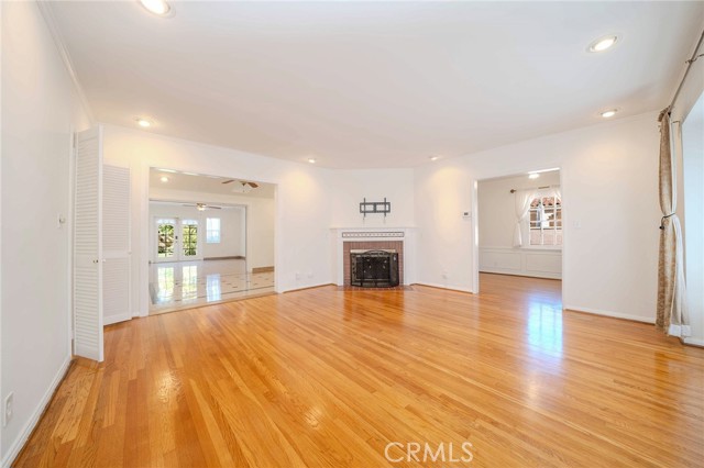 Drew Fenton | 433 S Bundy Drive Los Angeles CA | MLS: 7457083