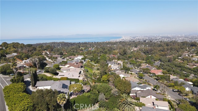 5001 Range Horse Lane, Rolling Hills Estates, California 90274, 3 Bedrooms Bedrooms, ,4 BathroomsBathrooms,Residential,Sold,Range Horse,SB22038227