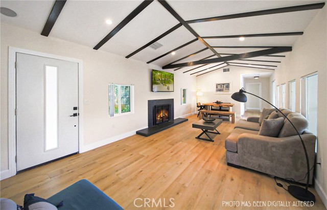 Detail Gallery Image 3 of 40 For 7867 Rim Canyon Rd, Sunland,  CA 91040 - 3 Beds | 3 Baths