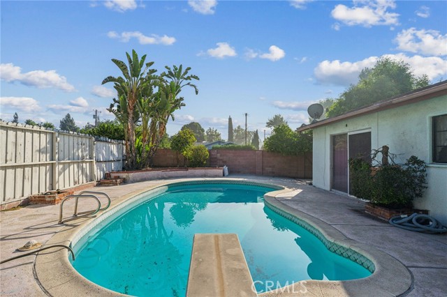 Detail Gallery Image 6 of 11 For 16631 Lahey St, Los Angeles,  CA 91344 - 4 Beds | 1/1 Baths