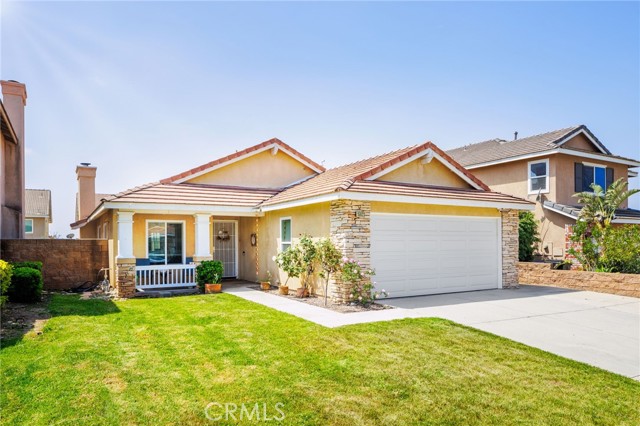 Detail Gallery Image 1 of 30 For 15023 Fox Ridge Dr, Fontana,  CA 92336 - 3 Beds | 2 Baths