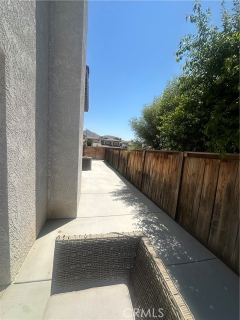 22800 Robin, Grand Terrace CA: https://media.crmls.org/medias/f7effcaa-0ccd-4791-870e-602f4f2146e9.jpg
