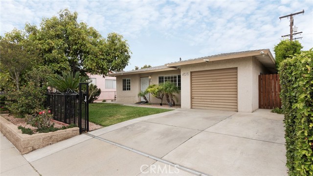 8737 Tilmont Avenue, Pico Rivera CA: https://media.crmls.org/medias/f7f02a32-387a-4eb9-9bcb-74555dce6257.jpg