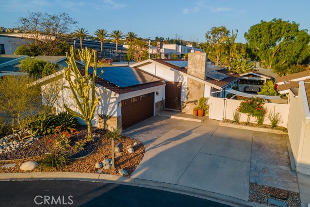 2176 N Pami Circle, Orange CA: https://media.crmls.org/medias/f7f0508e-42d0-4217-a4c4-8378feccc38d.jpg