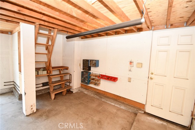 2123 Shelburne Way, Torrance CA: https://media.crmls.org/medias/f7f0d15a-7285-4f9c-afa9-e3f63a206f64.jpg