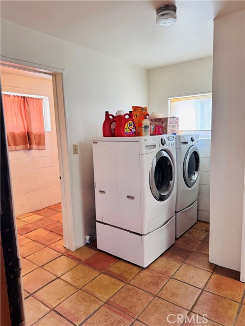 Detail Gallery Image 12 of 20 For 9616 Schlitz, Phelan,  CA 92371 - 3 Beds | 2 Baths